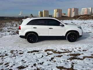 2015 Kia Sorento II Рестайлинг, белый, 2050000 рублей, вид 5