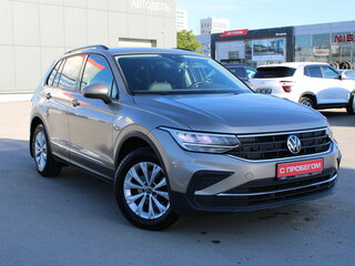 2020 Volkswagen Tiguan II Рестайлинг, коричневый, 2369000 рублей, вид 1