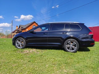 2019 Volkswagen Golf VII Рестайлинг, чёрный, 1850000 рублей, вид 3