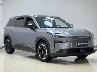 2026 Toyota bZ3X 58.3 kWh, серебристый, 2990000 рублей, вид 1