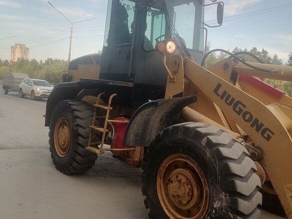 2013 Lugong LG946, оранжевый, 2400000 рублей - вид 1