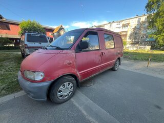 1996 Nissan Vanette Cargo III, красный, 310000 рублей, вид 1