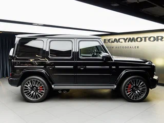 2026 Mercedes-Benz G-Класс AMG 63 AMG II (W465) Рестайлинг, чёрный, 37999000 рублей, вид 4