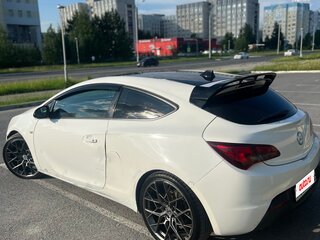 2012 Opel Astra GTC J Рестайлинг, белый, 600000 рублей, вид 3