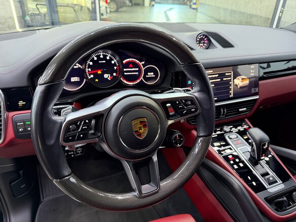 2021 Porsche Cayenne III, чёрный, 9990000 рублей - вид 7