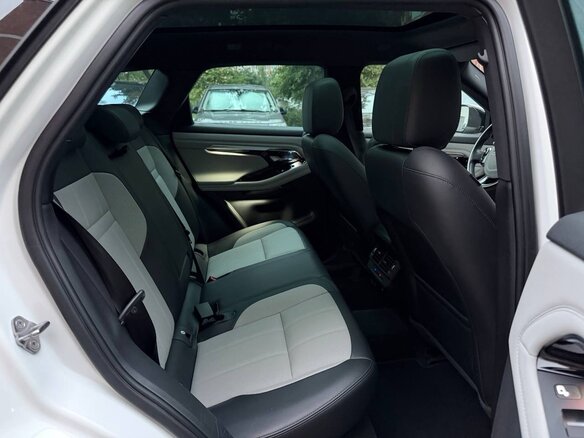 2020 Land Rover Range Rover Evoque II, белый, 4150000 рублей - вид 13