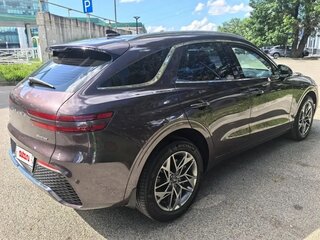 2021 Genesis GV70 I, красный, 3799000 рублей, вид 4
