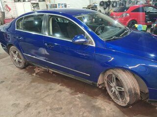 2007 Volkswagen Passat B6, синий, 495000 рублей, вид 2