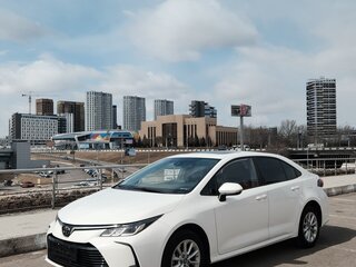 2023 Toyota Corolla XII (E210), белый, 1300000 рублей, вид 1
