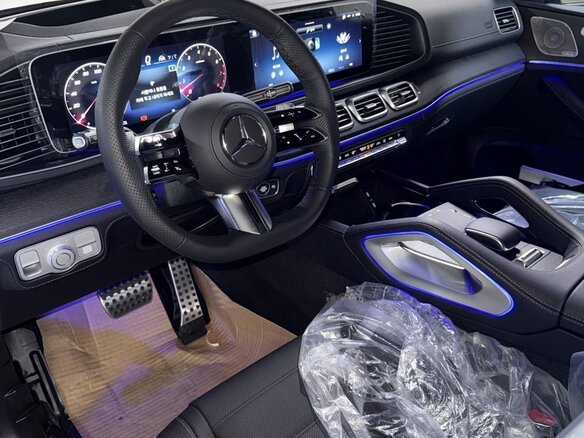 2026 Mercedes-Benz GLS 450 d II (X167) Рестайлинг, чёрный, 19030000 рублей - вид 1