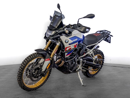 2024 BMW F 900 GS, белый, 1715000 рублей, вид 4