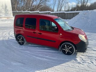 2009 Renault Kangoo II, красный, 500000 рублей, вид 3