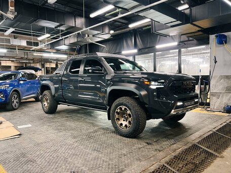 Toyota Tacoma IV