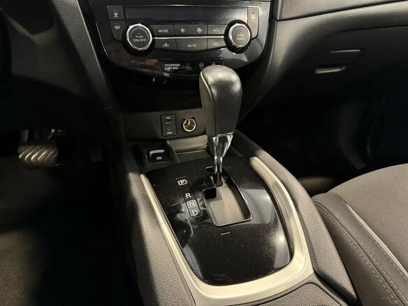 2020 Nissan Qashqai II Рестайлинг, белый, 1739000 рублей - вид 20