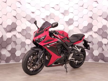 2023 Honda CBR 650R, красный, 999000 рублей, вид 2