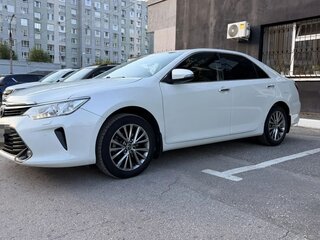2016 Toyota Camry US Market VII (XV50) Рестайлинг, белый, 1900000 рублей, вид 1