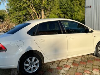 2013 Volkswagen Polo V, белый, 640000 рублей, вид 2