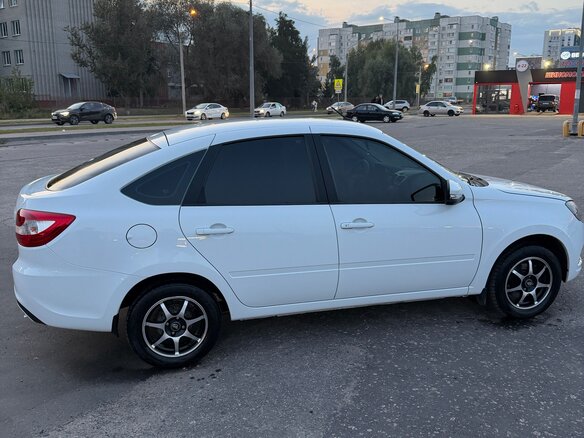 2023 Lada (ВАЗ) Granta I Рестайлинг, белый, 720000 рублей - вид 5
