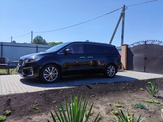 2018 Kia Carnival III, чёрный, 2850000 рублей, вид 4