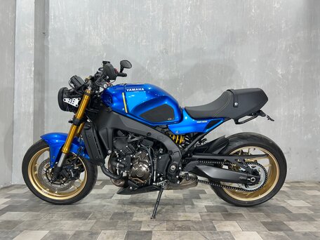 2022 Yamaha XSR900, синий, 1045000 рублей, вид 2