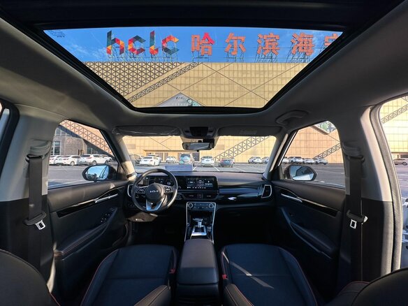 2023 Kia Seltos I Рестайлинг, белый, 1950000 рублей - вид 7