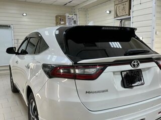 2017 Toyota Harrier III (XU60) Рестайлинг, белый, 3500000 рублей, вид 5