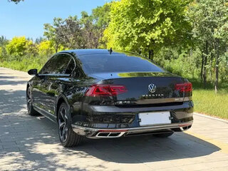 2023 Volkswagen Magotan B8 Рестайлинг, чёрный, 1600001 рублей, вид 2