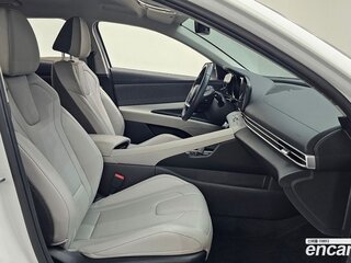 2023 Hyundai Avante VII Рестайлинг, белый, 1840000 рублей, вид 5