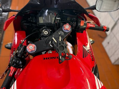 2003 Honda CBR 600RR, красный, 450000 рублей, вид 5