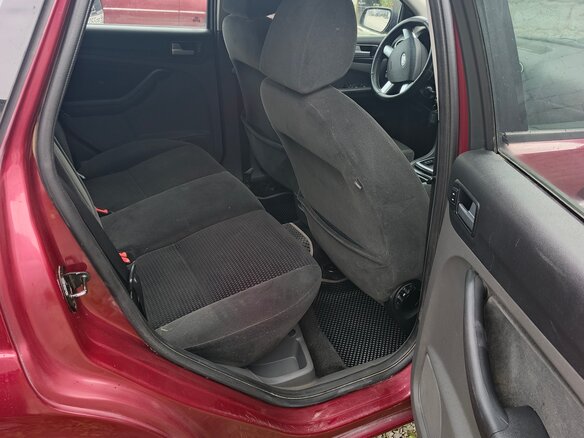 2007 Ford Focus II, красный, 450000 рублей - вид 12