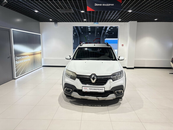 2020 Renault Sandero Stepway II Рестайлинг, белый, 668000 рублей - вид 5