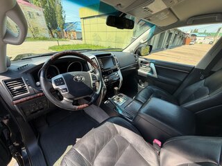 2012 Toyota Land Cruiser 200 Series Рестайлинг 1, чёрный, 4000000 рублей, вид 5