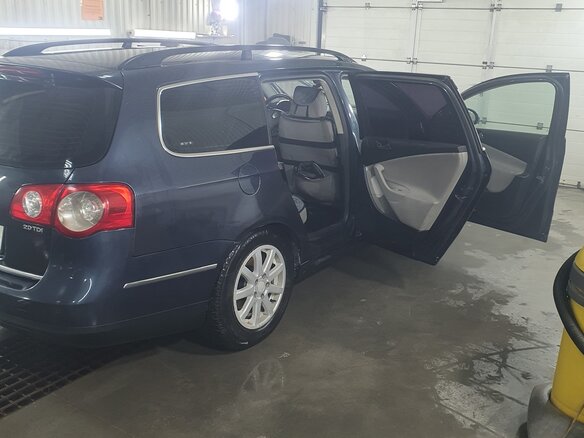 2007 Volkswagen Passat B6, синий, 450000 рублей - вид 5