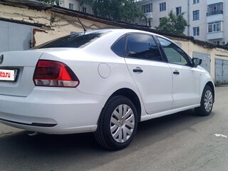 2016 Volkswagen Polo V Рестайлинг, белый, 700000 рублей, вид 5