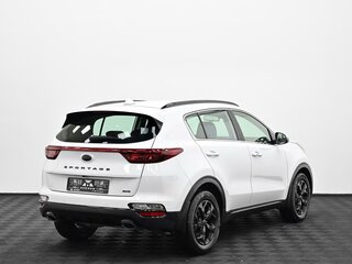 2021 Kia Sportage IV Рестайлинг, белый, 2395000 рублей, вид 2