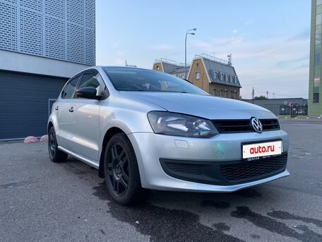 2010 Volkswagen Polo V, серебристый, 573000 рублей, вид 4