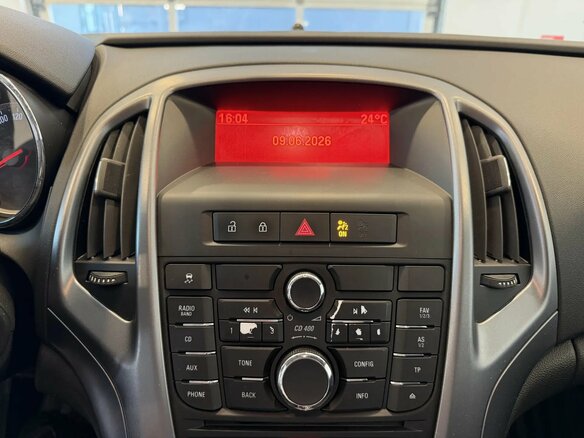 2013 Opel Astra J Рестайлинг, белый, 569000 рублей - вид 17