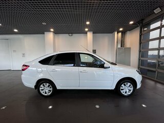 2023 Lada (ВАЗ) Granta I Рестайлинг, белый, 650000 рублей, вид 2