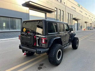 2022 Jeep Wrangler IV (JL), чёрный, 6839000 рублей, вид 4