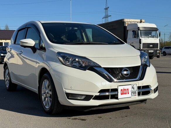 2020 Nissan Note II Рестайлинг, белый, 1469000 рублей - вид 2