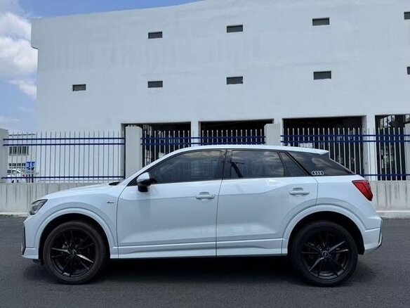 2022 Audi Q2 35 TFSI I Рестайлинг, белый - вид 6