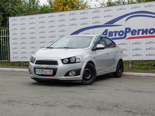2013 Chevrolet Aveo II, серебристый, 518000 рублей, вид 1
