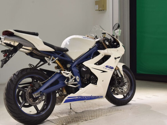 2010 Triumph Daytona 675, белый, 600000 рублей - вид 4