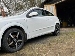 2008 Opel Astra GTC H Рестайлинг, белый, 450000 рублей, вид 2