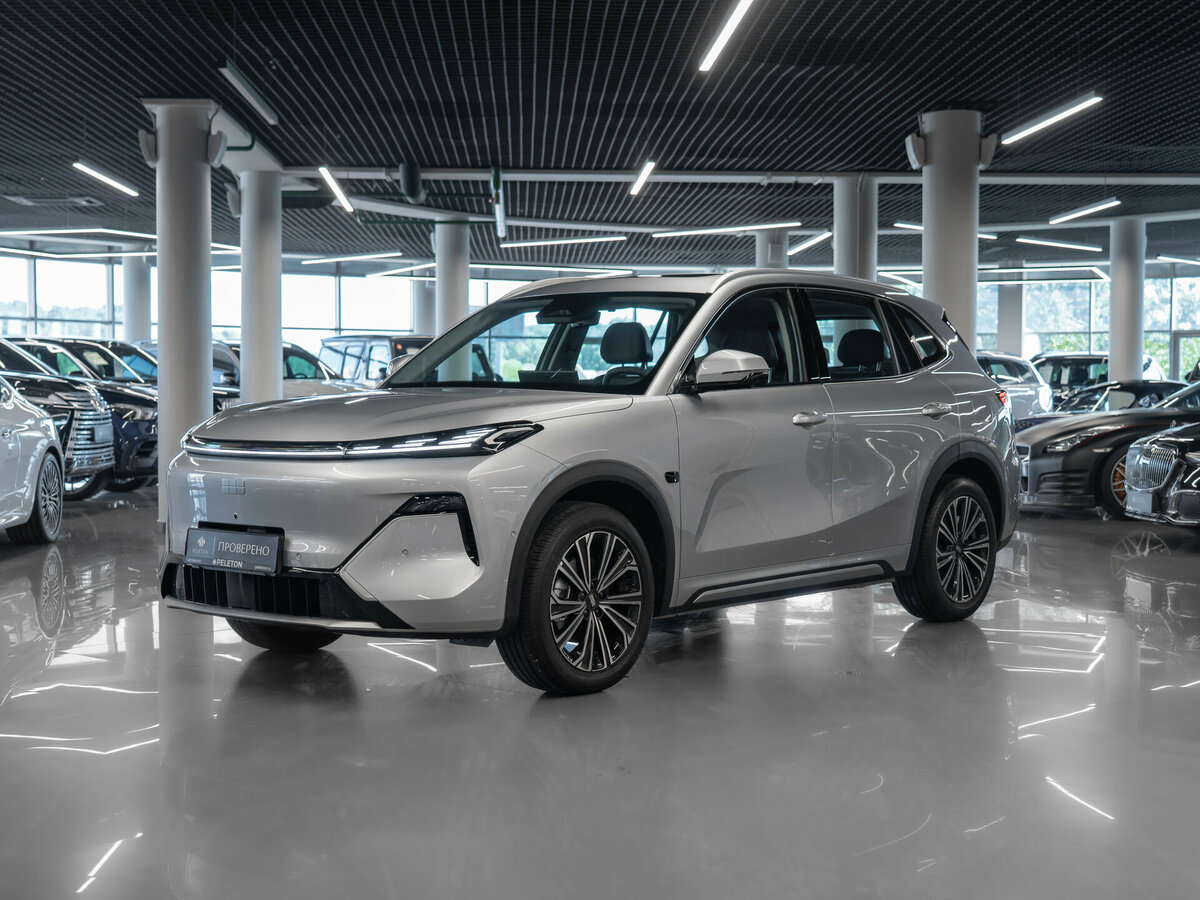 Открыть фотографии: Geely Galaxy Starship 7