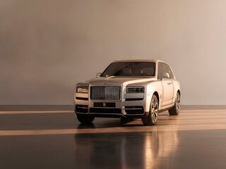 2023 Rolls-Royce Cullinan I (Series I), серебристый, 44912000 рублей, вид 3