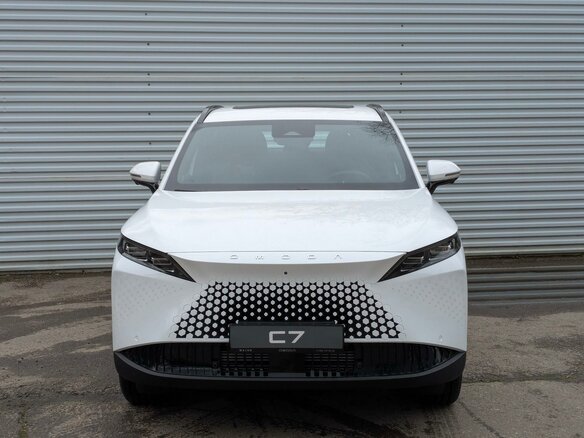 2026 Omoda C7, белый, 3499000 рублей - вид 4