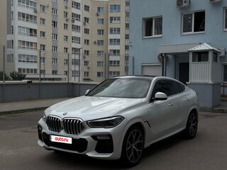 2020 BMW X6 40i III (G06), белый, 7690000 рублей, вид 2