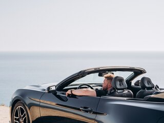 2020 Ford Mustang VI Рестайлинг, чёрный, 2990000 рублей, вид 4
