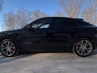 2022 Porsche Cayenne GTS Coupé III, чёрный, 12000000 рублей, вид 4
